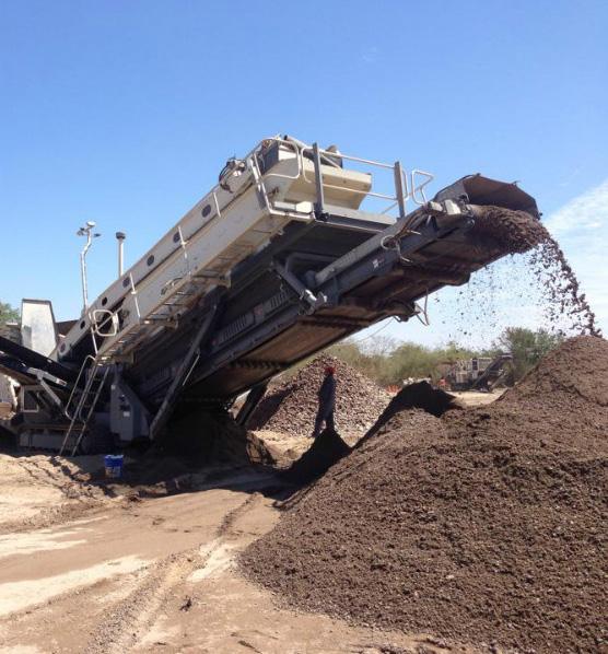Planta de trituración produciendo agregado